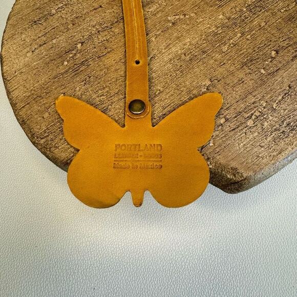 MANGO Portland Leather Butterfly Charm FAST SHIP Monarca Charm - Picture 4 of 4